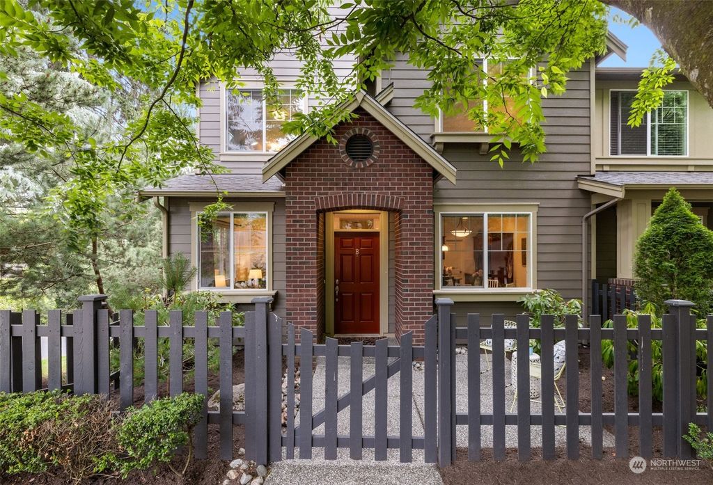 Photo of 10715 Ross Road #B, Bothell, WA 98011 (MLS # 2156069)
