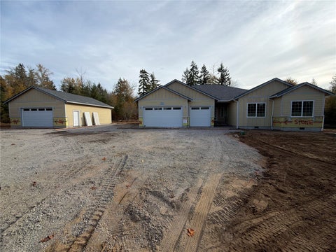 Photo of 11906 Elks Landing Court SE, Yelm, WA 98597 (MLS # 2598622)