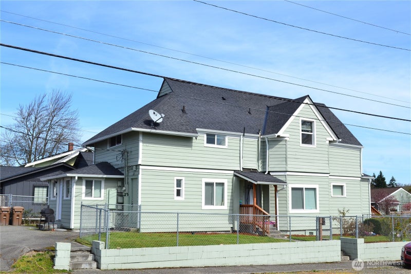 3303 S 64th Street