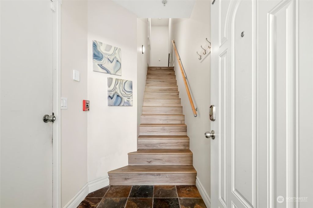 Photo of 17813 80th Avenue NE #D8, Kenmore, WA 98028 (MLS # 2328045)