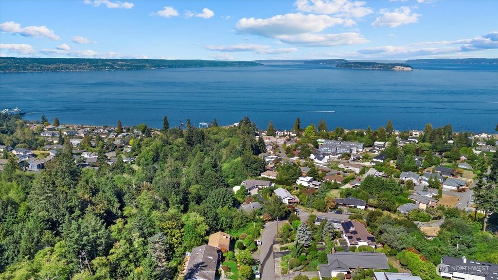 Photo of 5302 Sound Avenue, Everett, WA 98203 (MLS # 2434024)