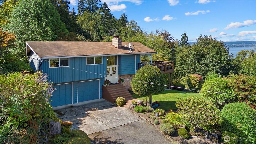 Photo of 5302 Sound Avenue, Everett, WA 98203 (MLS # 2434024)