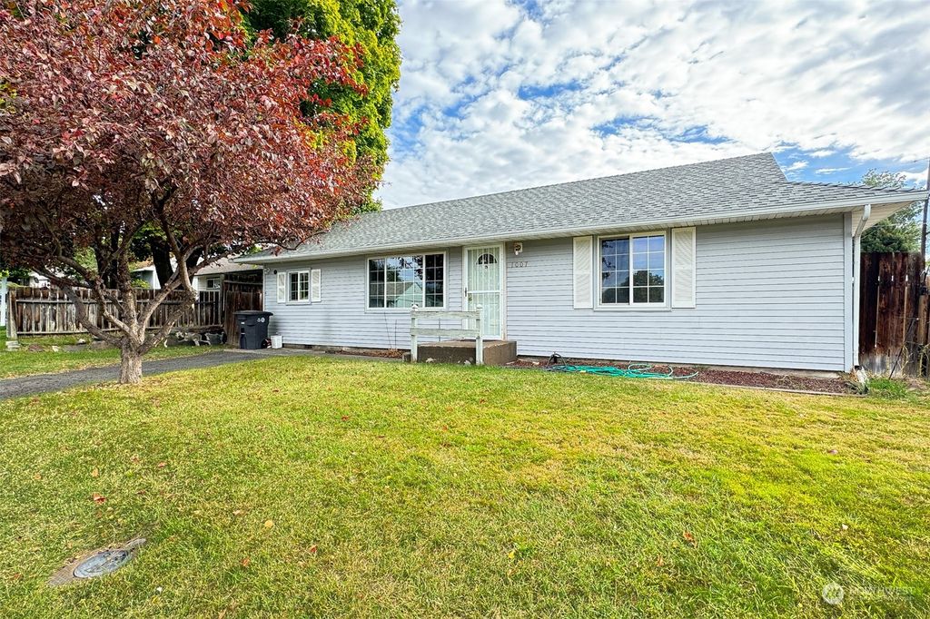1007 36th Avenue, Yakima House for Sale in Yakima 2295951 rennie
