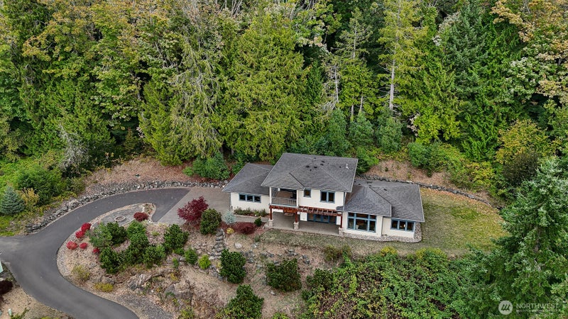 820 Chuckanut Drive