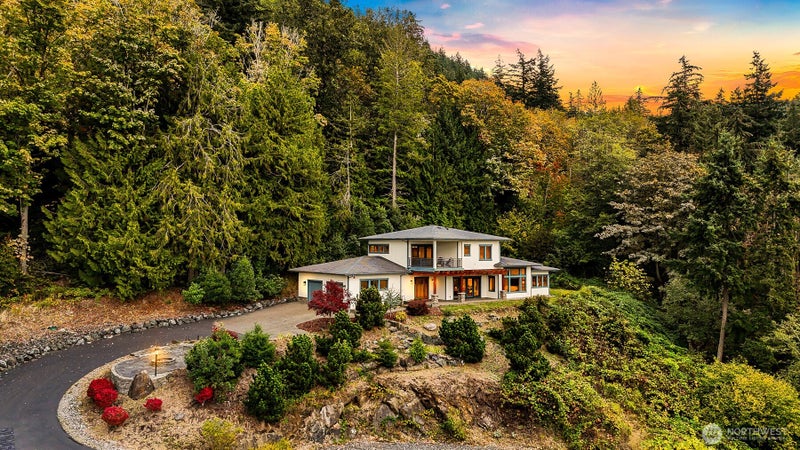 820 Chuckanut Drive