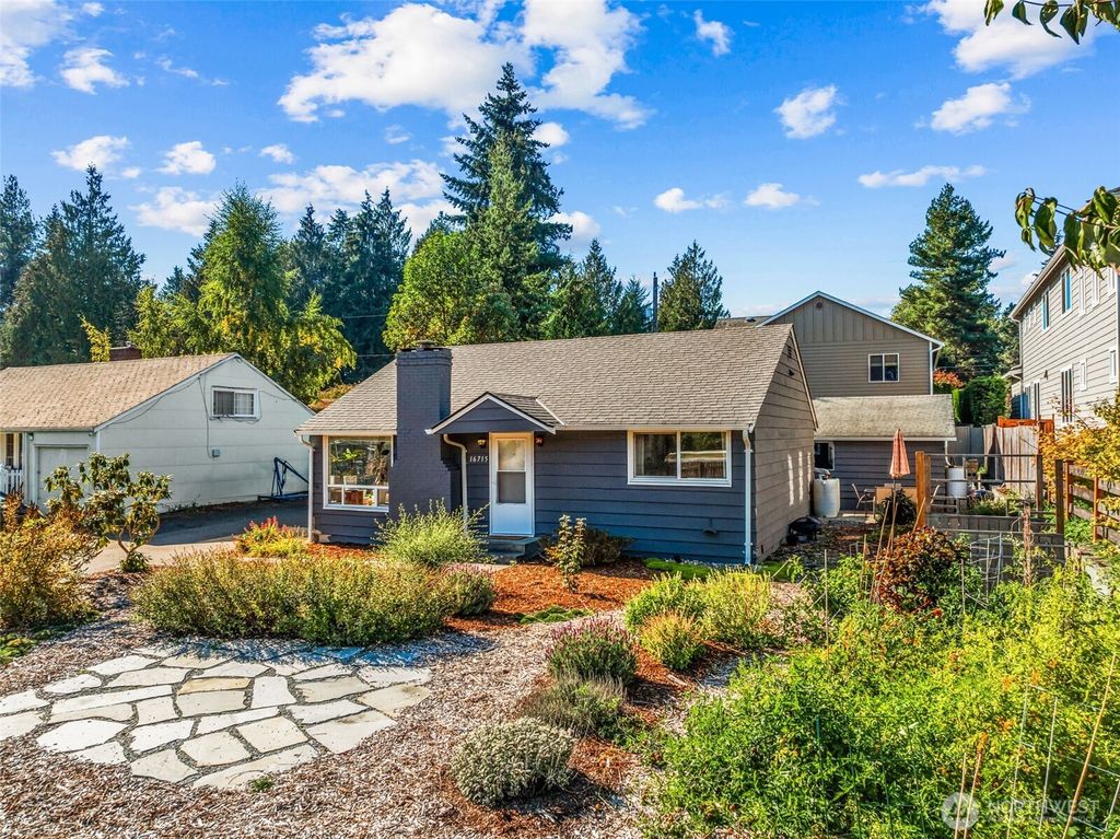 Photo of 16715 8th Avenue NE, Shoreline, WA 98155 (MLS # 2442589)