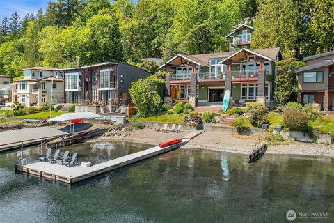 Photo of 1624 Mallard Lane, Bellevue, WA 98008 (MLS # 2372096)