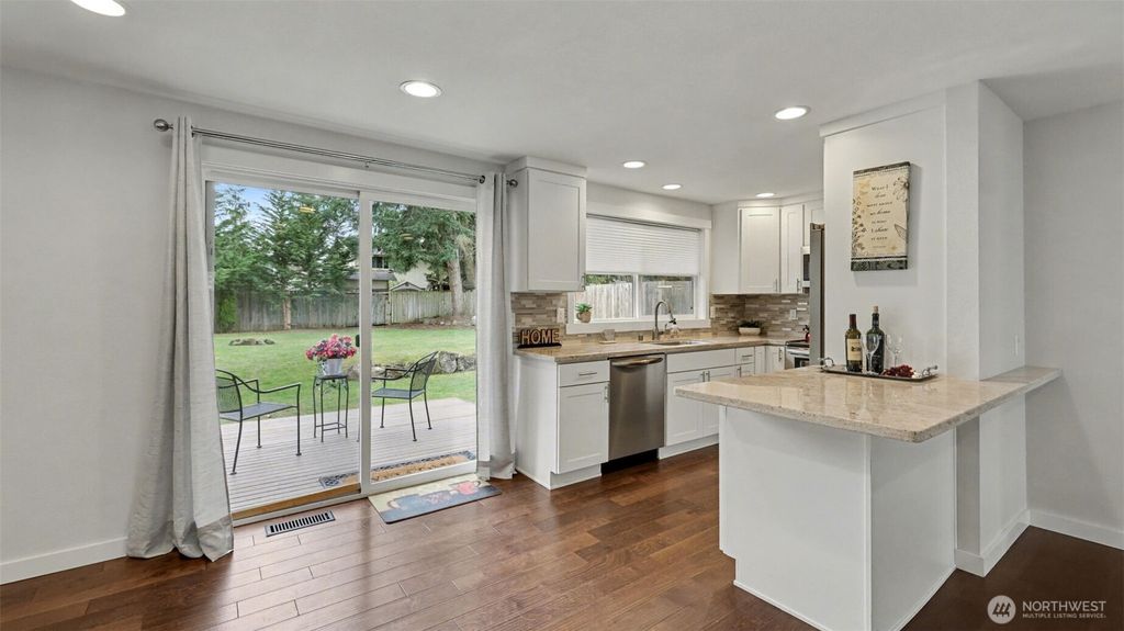 Photo of 4613 NE 23rd Street, Renton, WA 98059 (MLS # 2490181)