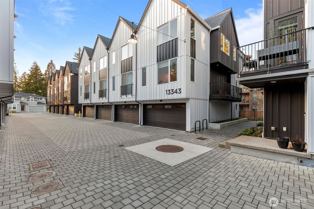Photo of 13343 Greenwood Avenue N #D, Seattle, WA 98133 (MLS # 2416057)