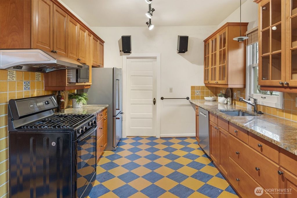 Photo of 2310 N 65th Street, Seattle, WA 98103 (MLS # 2473171)