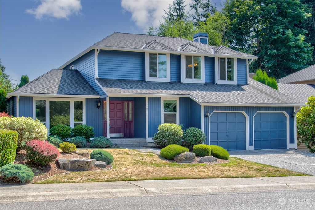 Photo of 24017 SE 42nd Street, Sammamish, WA 98029 (MLS # 2138128)