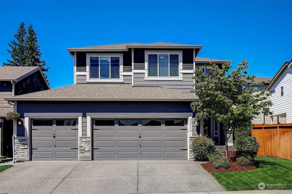 Photo of 22510 SE 283rd Street, Maple Valley, WA 98038 (MLS # 2126251)