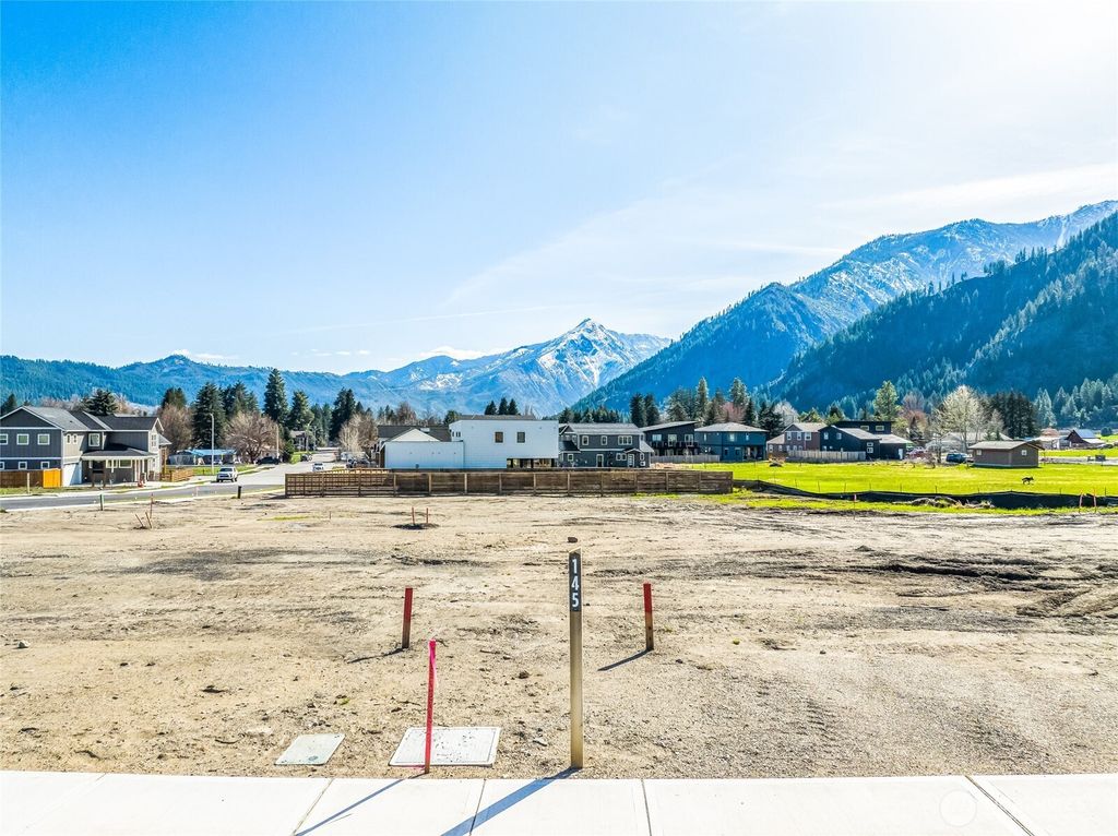 Photo of 145 Alpenglow Drive, Leavenworth, WA 98826 (MLS # 2476585)