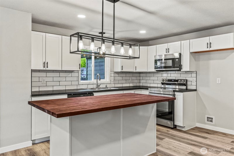 235 Holcomb Spur Road