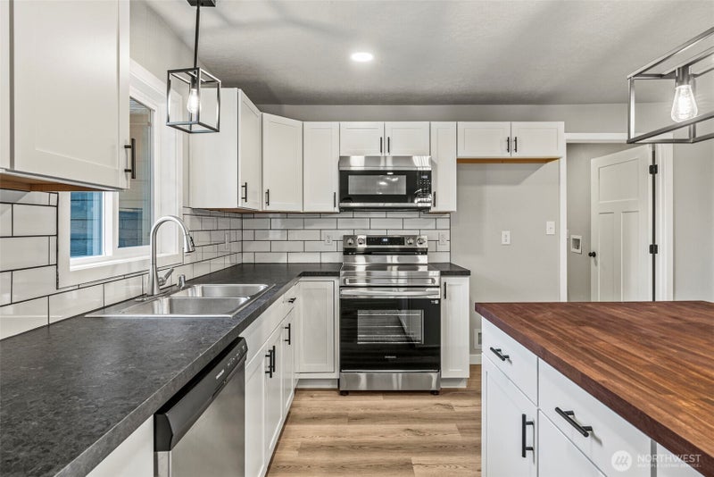 235 Holcomb Spur Road