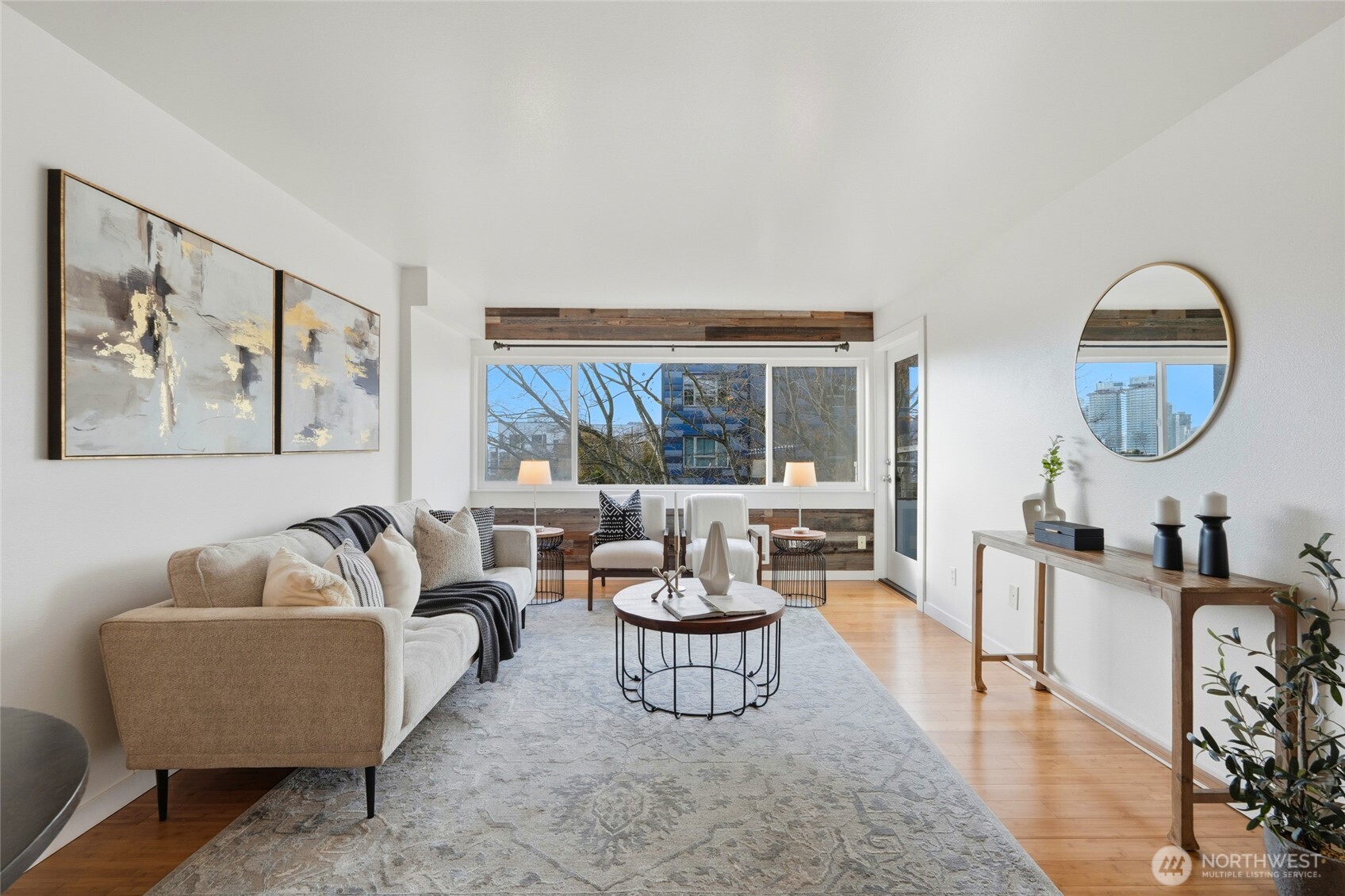 705 E Republican Street # 403