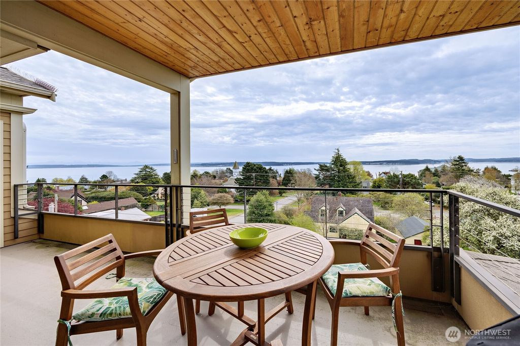 Photo of 1215 Lawrence Street #402, Port Townsend, WA 98368 (MLS # 2502034)