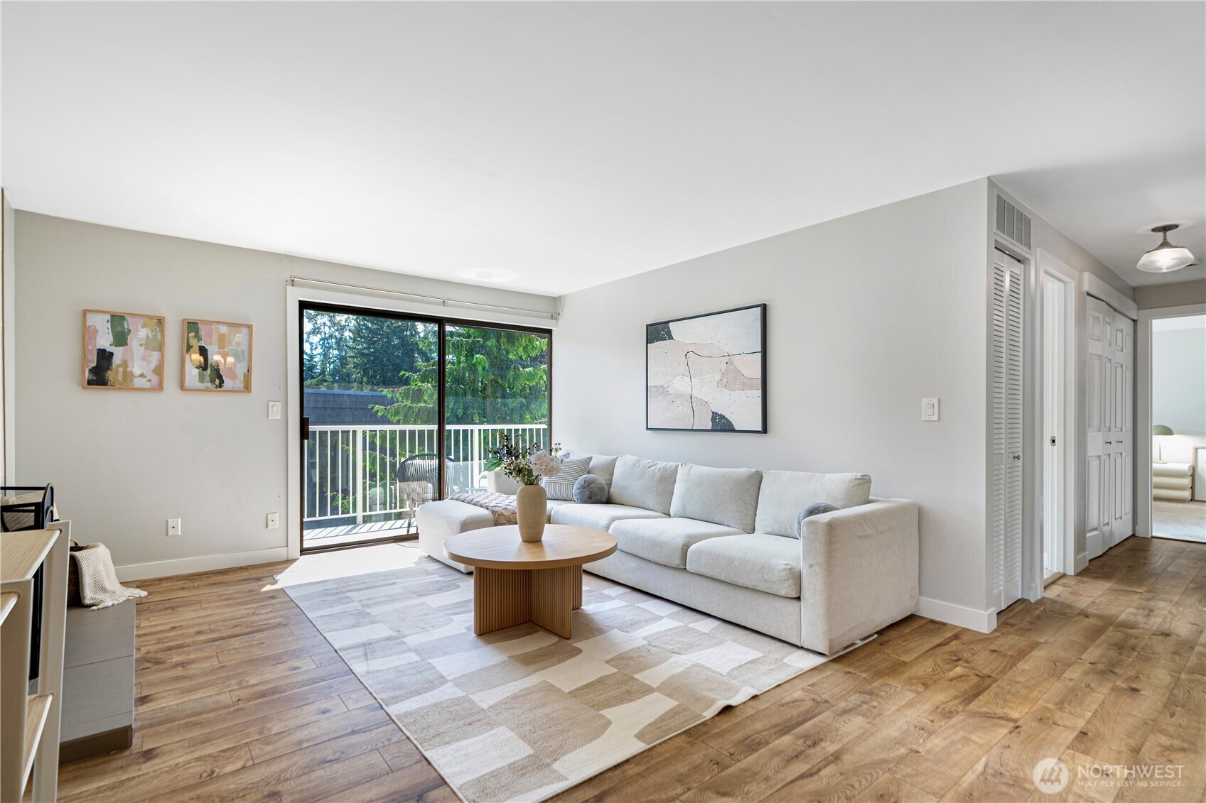 9902 NE 124th St 1202