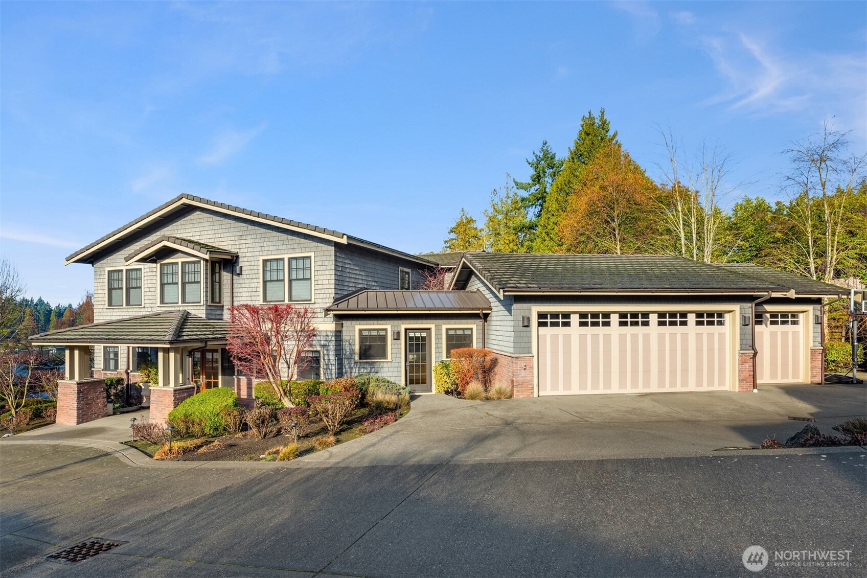 8910 NE 33rd Street