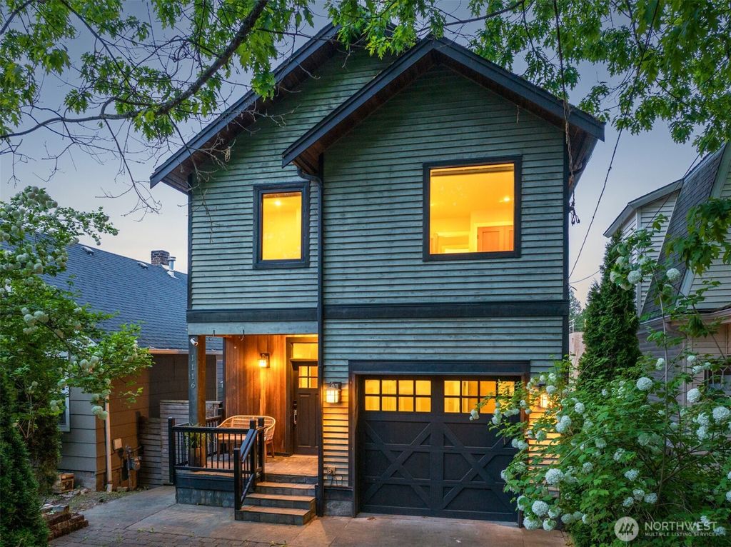 Photo of 1116 25th Avenue, Seattle, WA 98122 (MLS # 2376440)