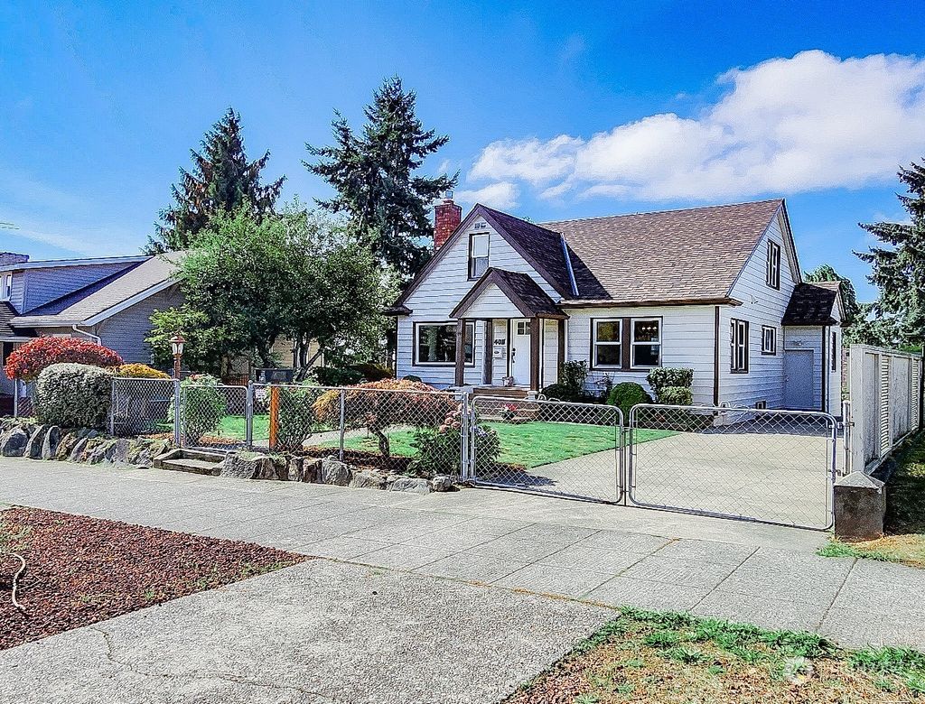 Photo of 4011 41st Avenue SW, Seattle, WA 98116 (MLS # 2217505)