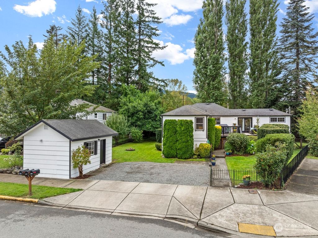 Photo of 8711 Falls Avenue SE, Snoqualmie, WA 98065 (MLS # 2289795)