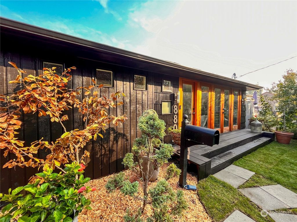 Photo of 8804 10th Avenue SW, Seattle, WA 98106 (MLS # 2009181)