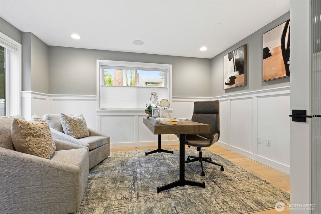 Photo of 11214 NE 67th Street, Kirkland, WA 98033 (MLS # 2357810)