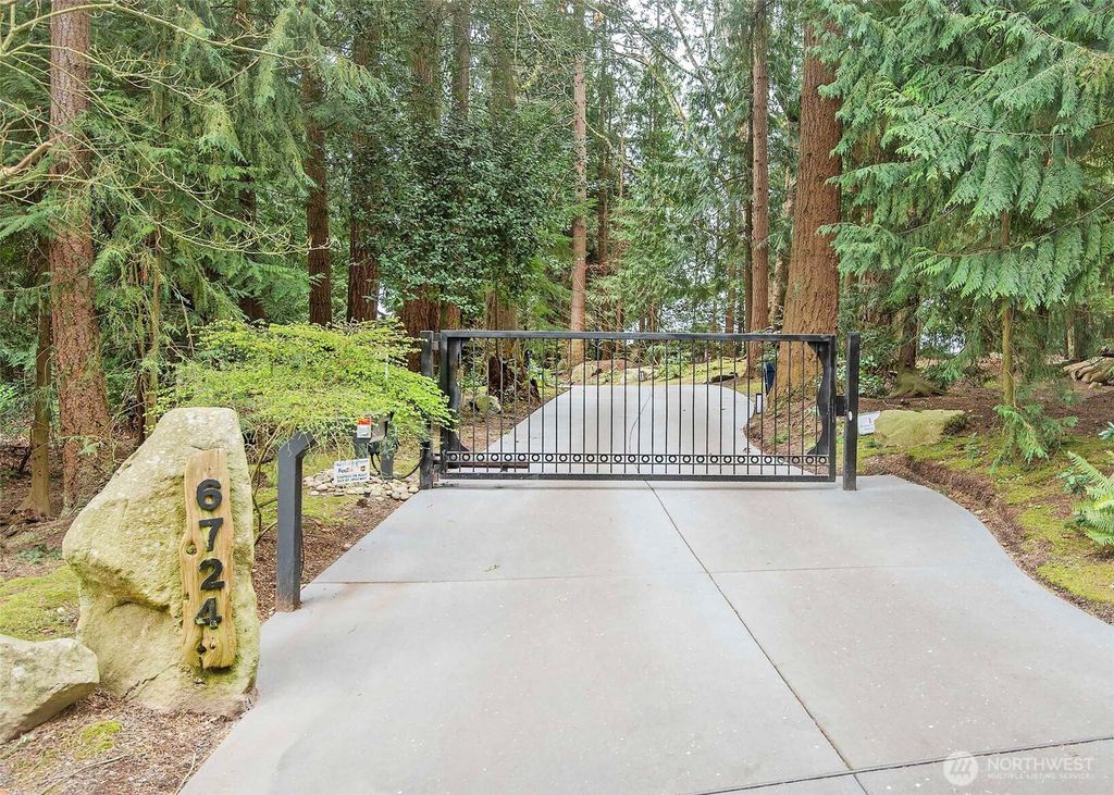 Photo of 6724 Marine View Drive, Edmonds, WA 98026 (MLS # 2384670)