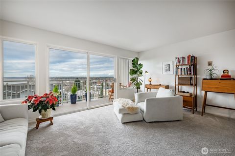 Photo of 819 High Street #317, Bellingham, WA 98225 (MLS # 2461391)