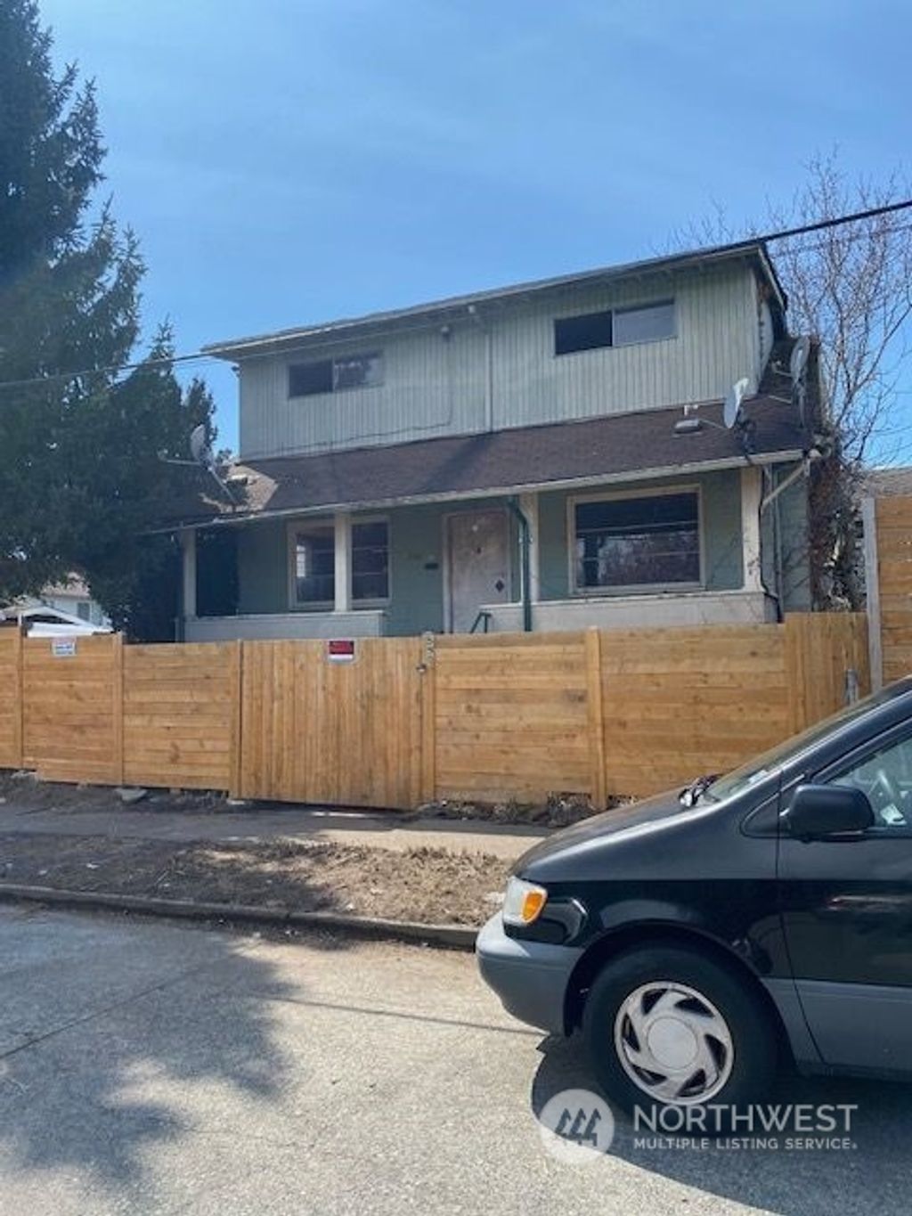 Photo of 5907 44th Avenue S, Seattle, WA 98118 (MLS # 2126342)