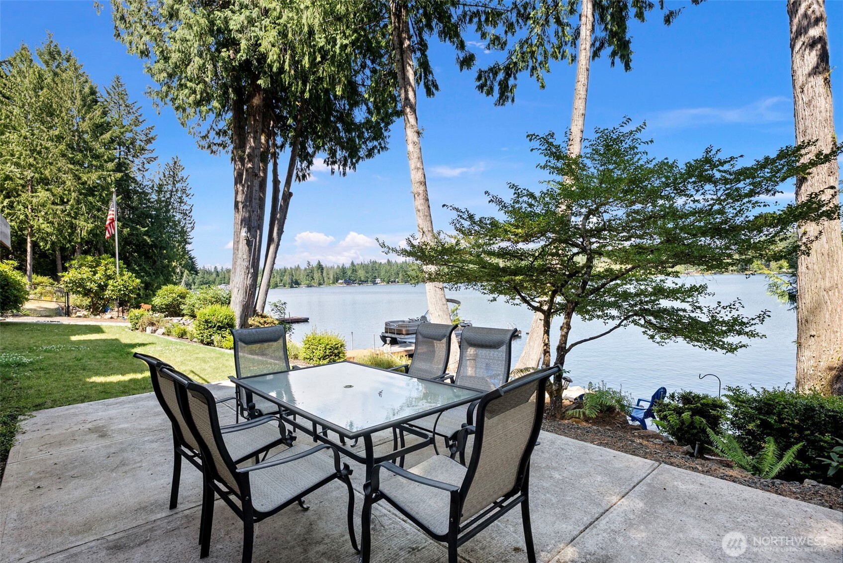 270 NE Panther Lake Road