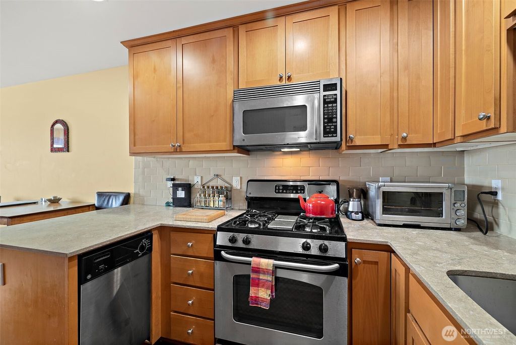Photo of 6518 42nd Avenue SW #B, Seattle, WA 98136 (MLS # 2432351)