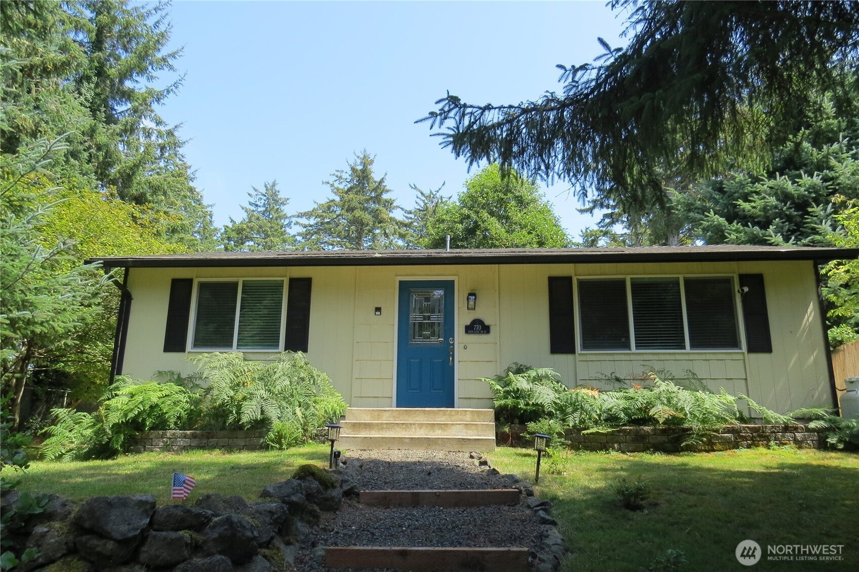 770 Duck Lake Drive SE
