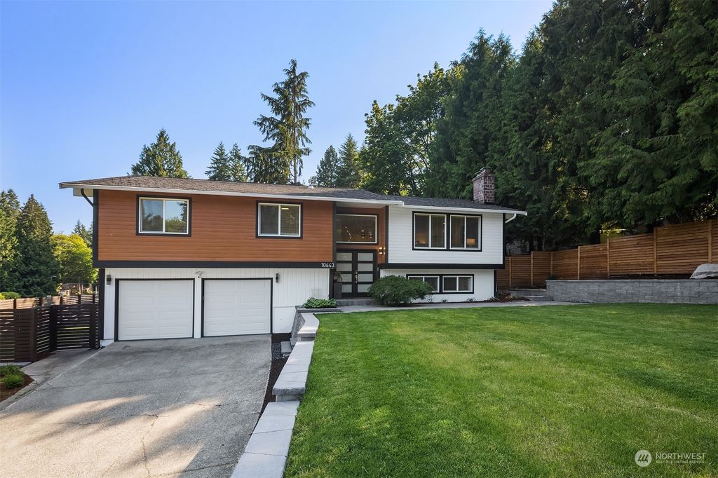 Photo of 10643 NE 147th Street, Bothell, WA 98011 (MLS # 2134617)