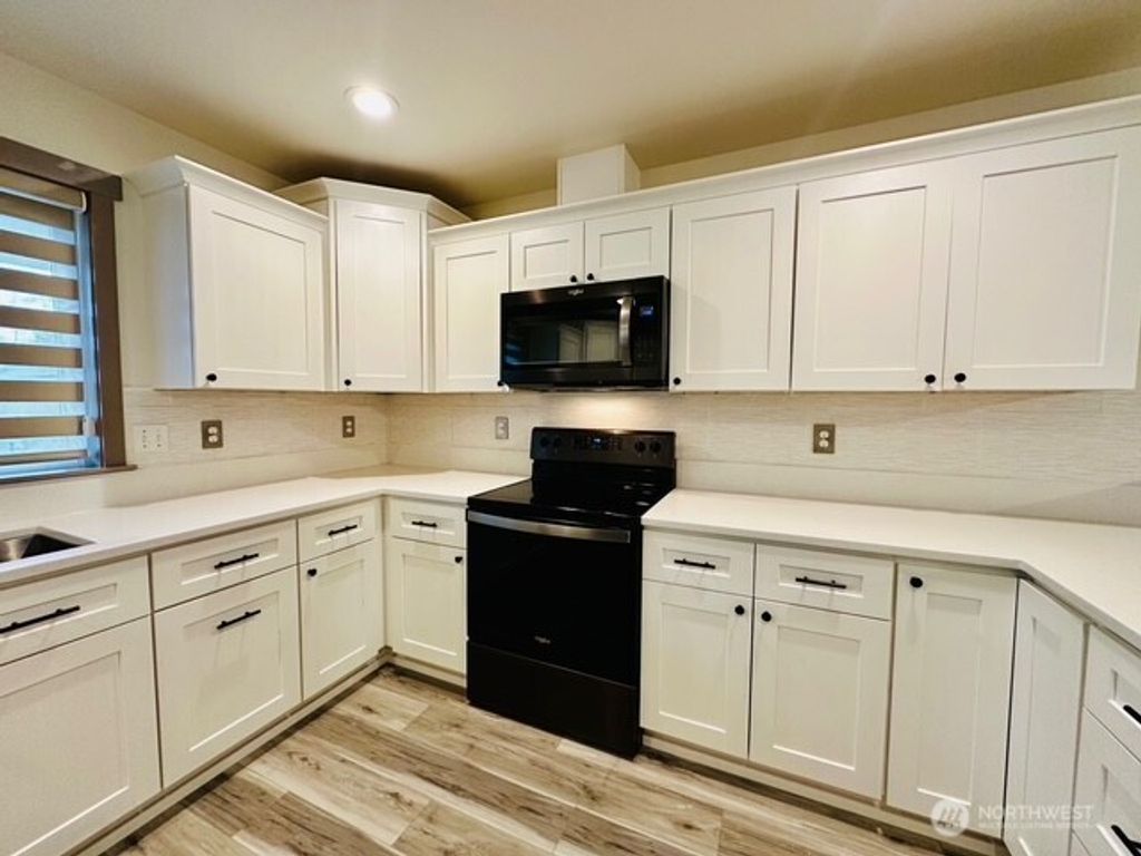 Photo of 519 7th Avenue NW, Napavine, WA 98532 (MLS # 2492382)