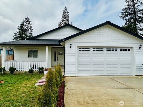 Photo of 519 7th Avenue NW, Napavine, WA 98532 (MLS # 2492382)