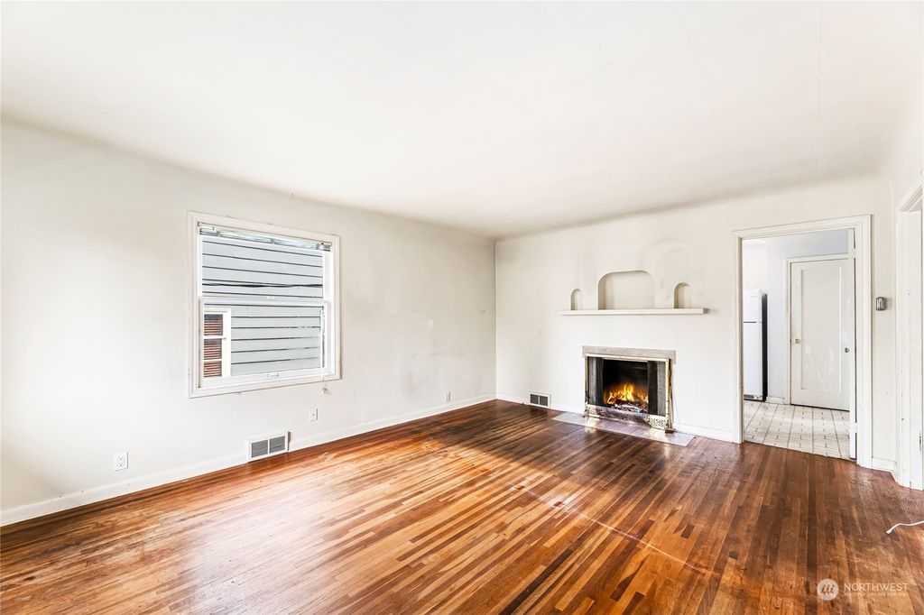 Photo of 7544 29th Avenue NW, Seattle, WA 98117 (MLS # 2159276)