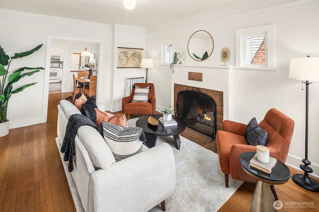 Photo of 6841 19th Avenue NE, Seattle, WA 98115 (MLS # 2478219)