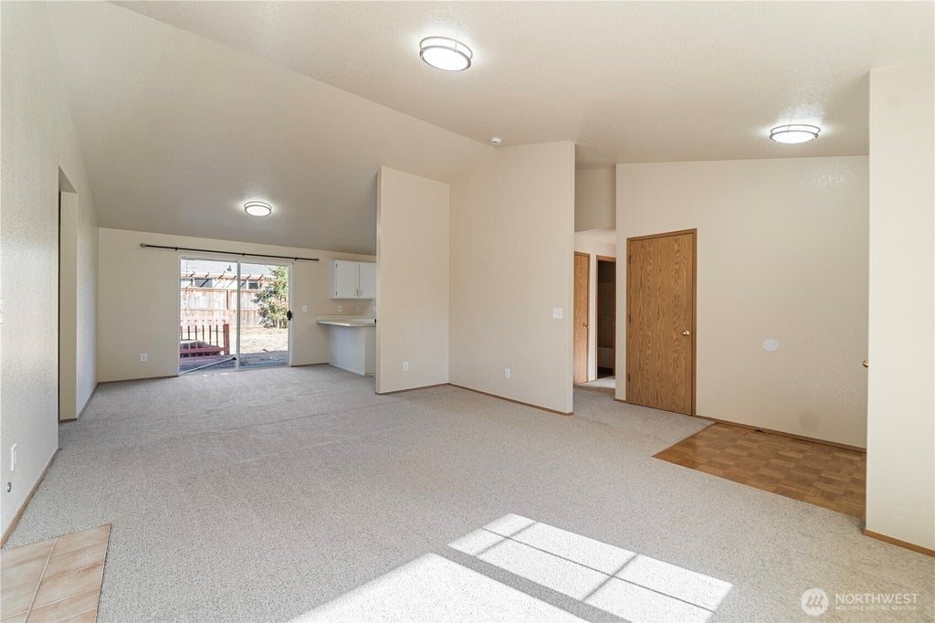 Photo of 1102 Scarlet Oaks Drive SE DR, Olympia, WA 98503 (MLS # 2586513)
