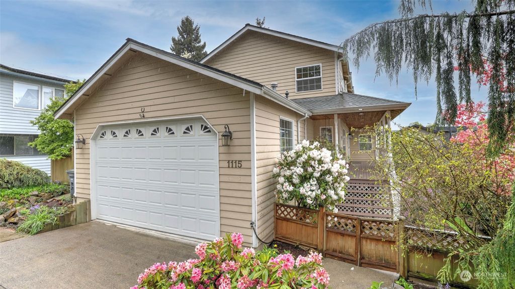 Photo of 1115 N 35th Street, Renton, WA 98056 (MLS # 2227968)