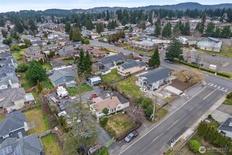 2416 NE 16th Street Renton WA 98056