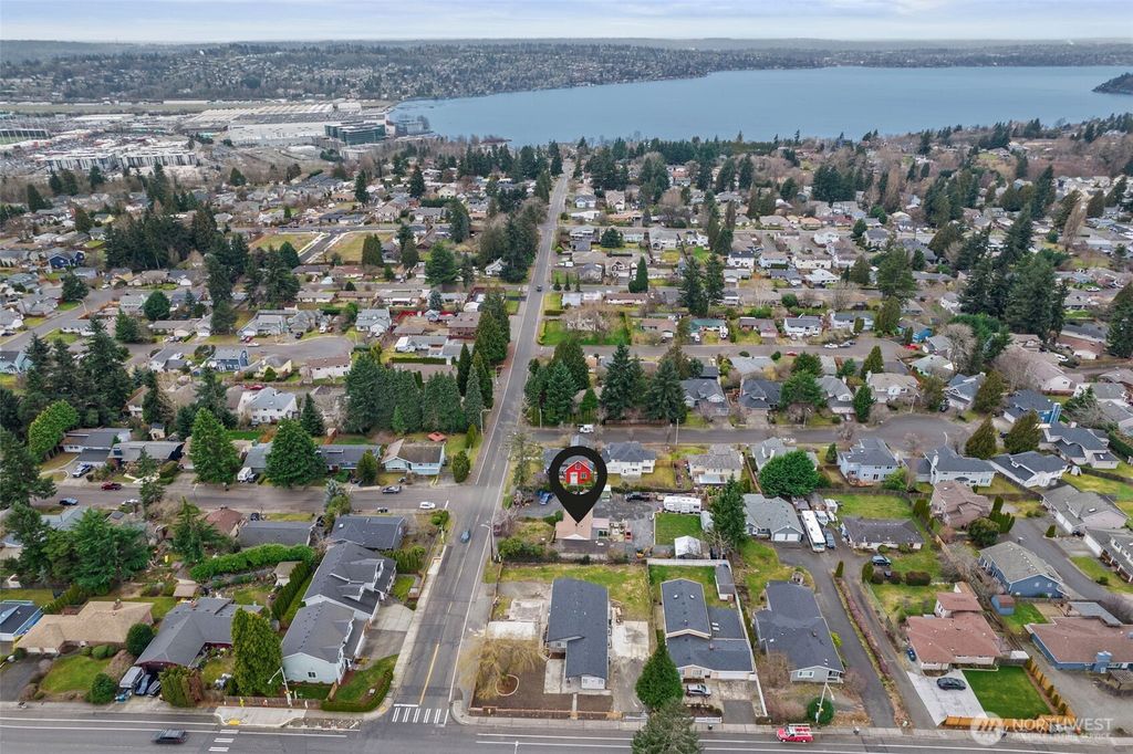 Photo of 2416 NE 16th Street, Renton, WA 98056 (MLS # 2417866)