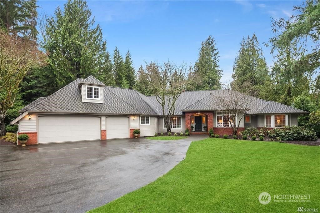 Photo of 19717 219th Avenue NE, Woodinville, WA 98077 (MLS # 2194406)