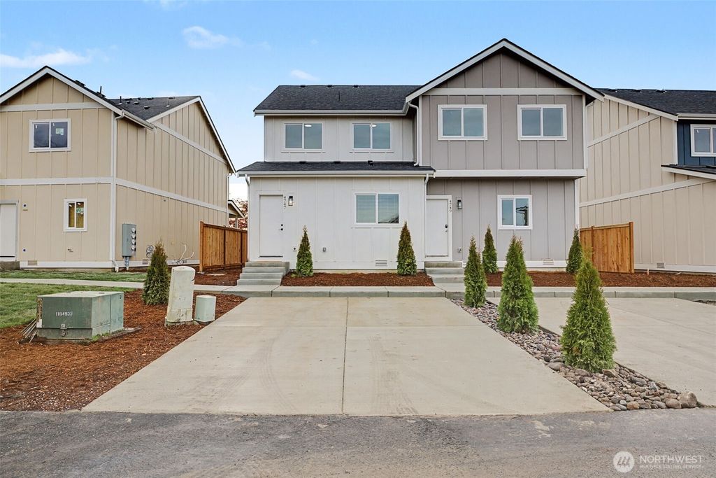 Photo of 4747 Court R, Tacoma, WA 98404 (MLS # 2477005)