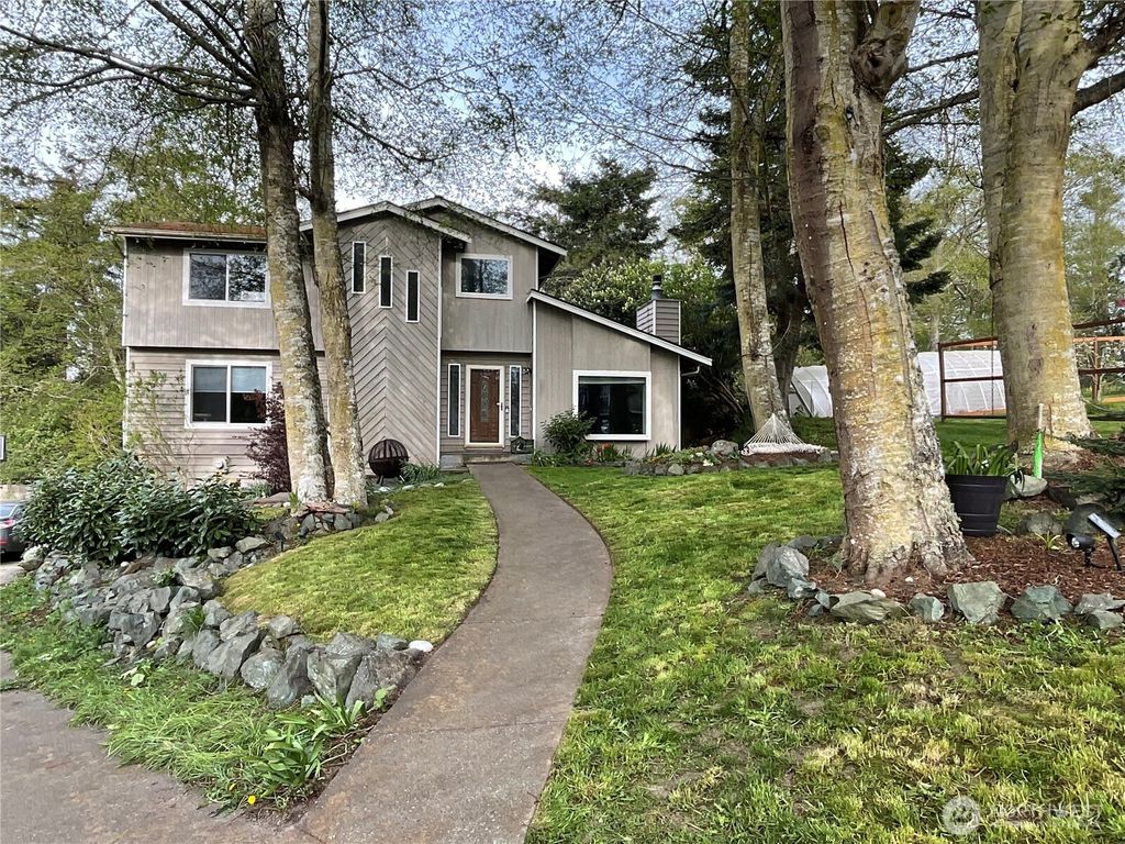 Photo of 2260 Darvic Place, Oak Harbor, WA 98277 (MLS # 2508186)