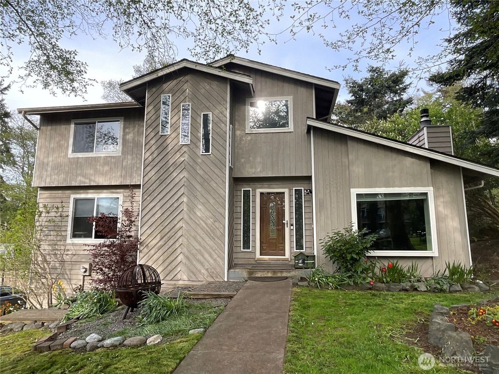 Photo of 2260 Darvic Place, Oak Harbor, WA 98277 (MLS # 2508186)