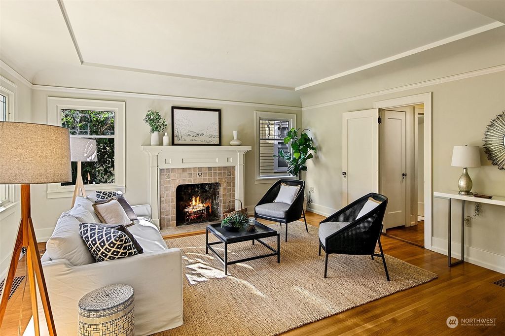 Photo of 1629 11th Avenue W, Seattle, WA 98119 (MLS # 2169753)