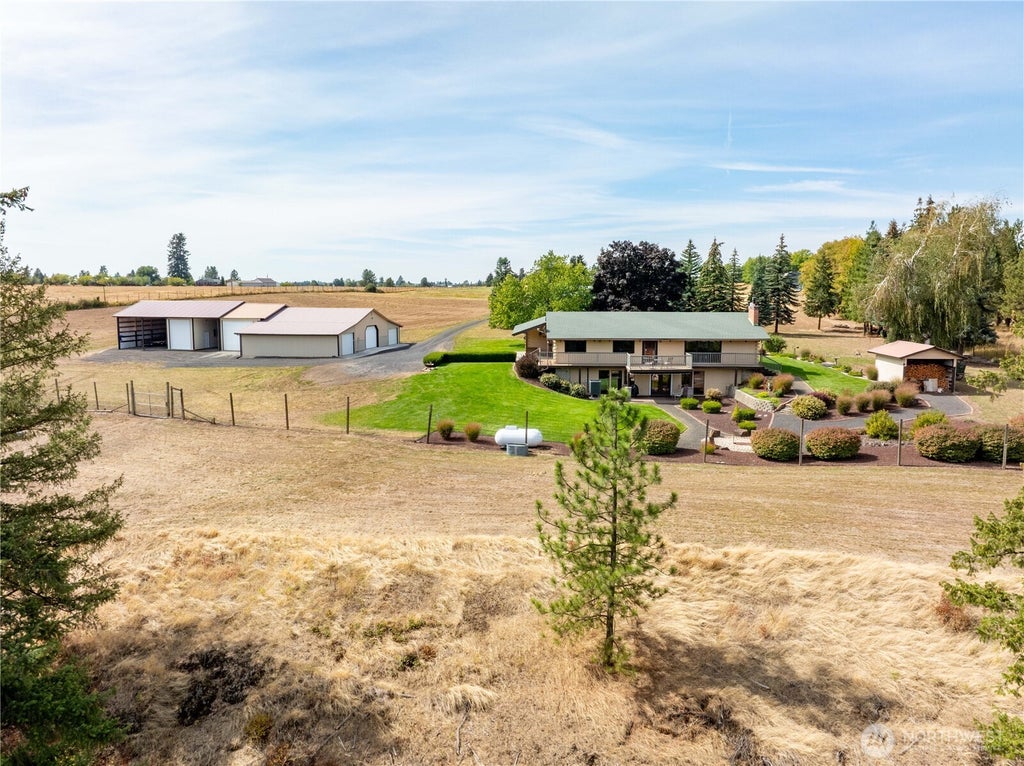 Photo of 19102 N SANDS Road, Colbert, WA 99005 (MLS # 2582588)