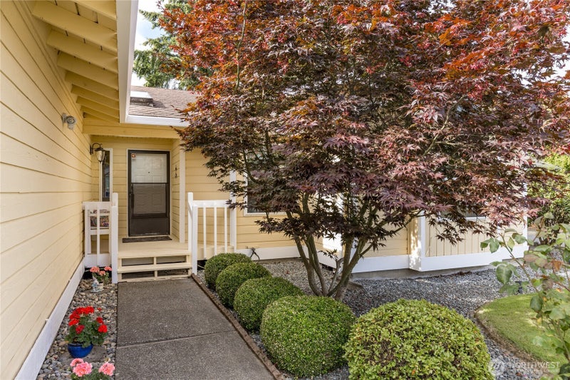 2707 S 366th Place